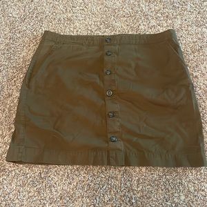 Khakis by gap button down skirt